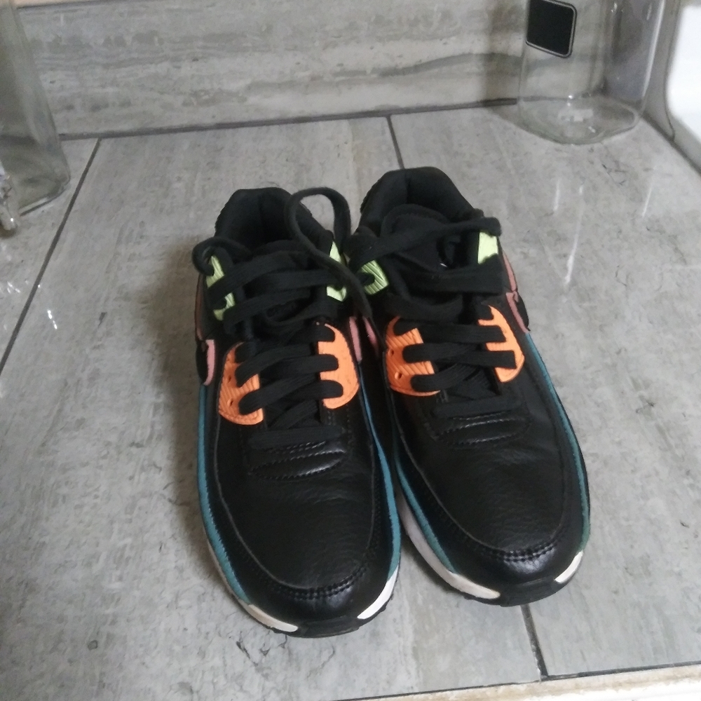 Females air max